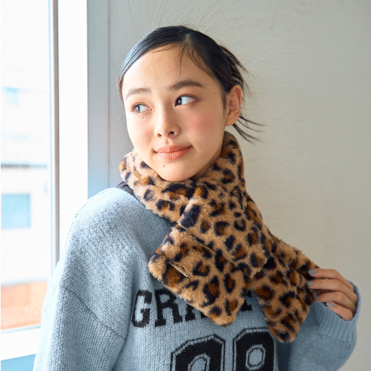 フェイクファーマフラー