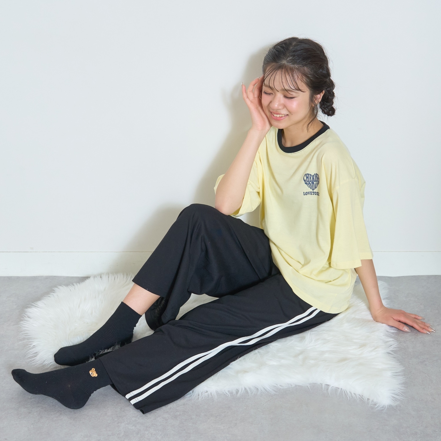 【ルームウェア/パジャマ】半袖ハートバックプリントTシャツ＆ラインロングパンツセット