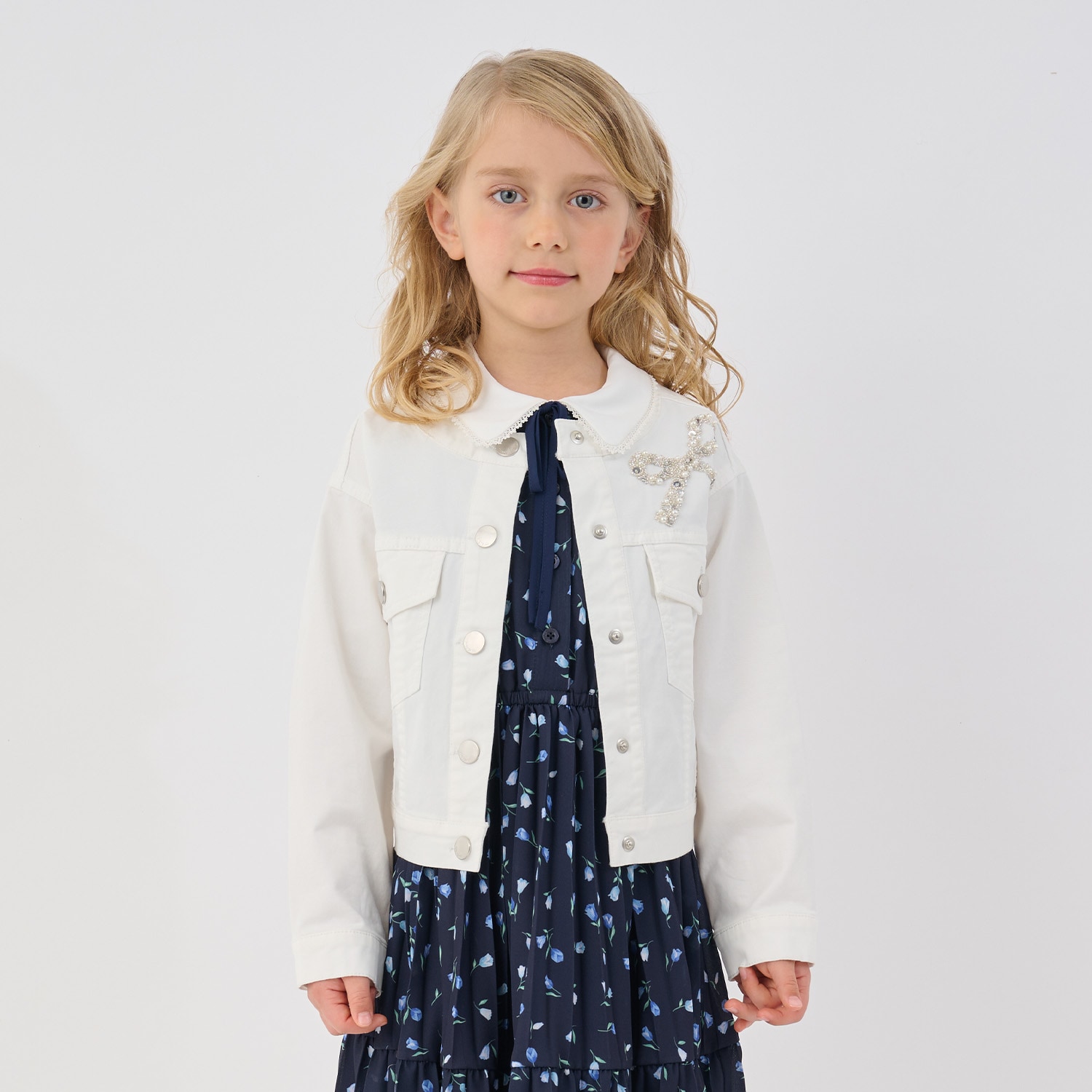 ボウビジューデニムジャケット