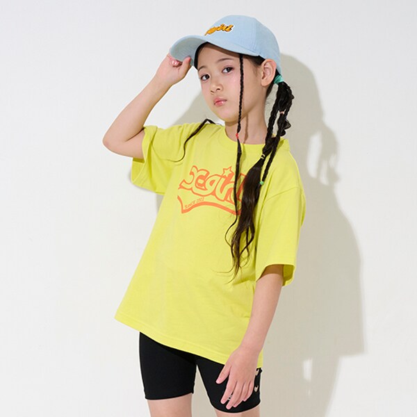 スポーツミルズロゴ半袖Tシャツ