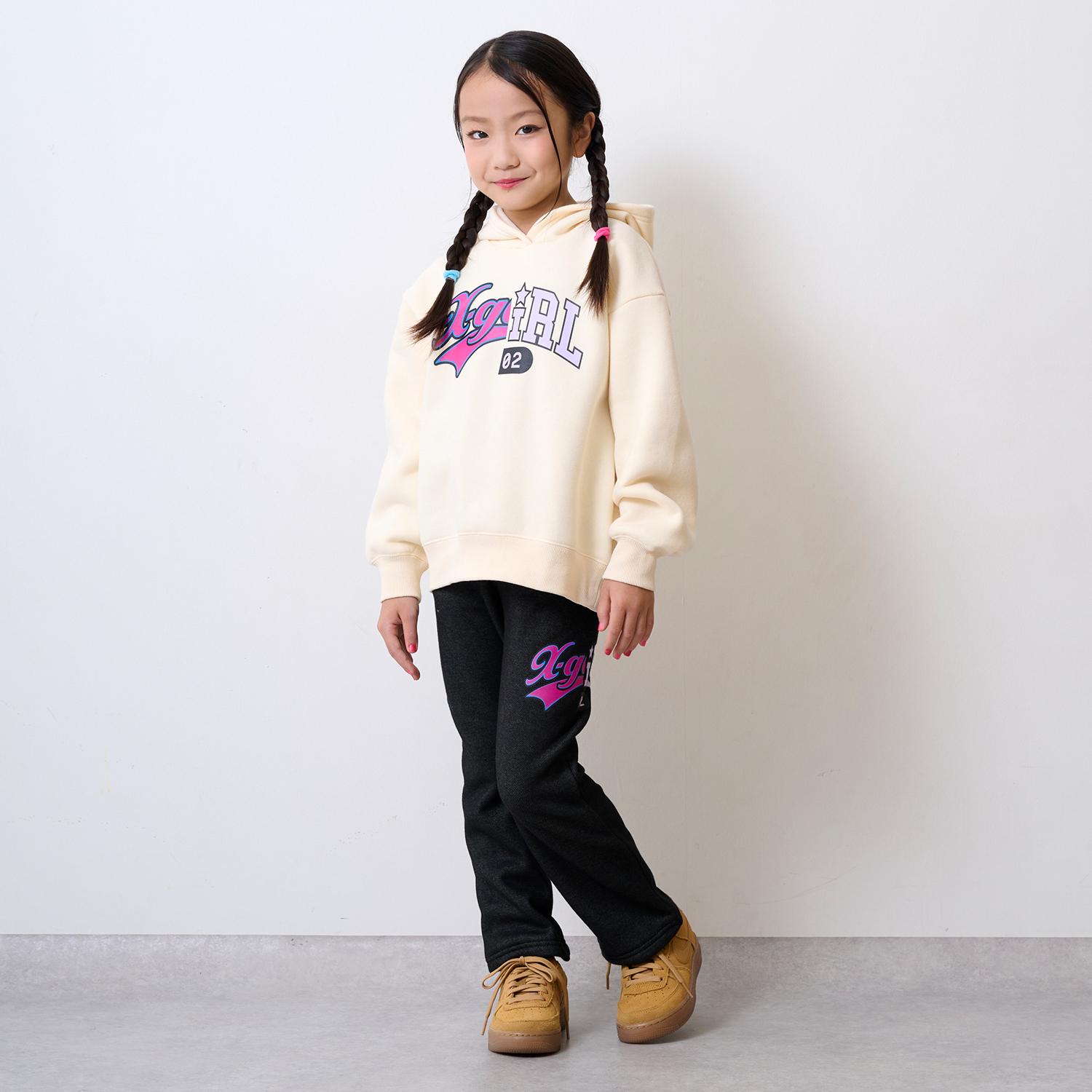 ロゴ裏起毛パーカー+裏起毛カットデニムパンツセット