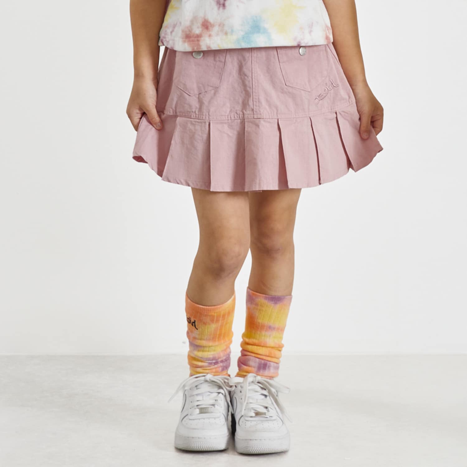 バックロゴ 切替プリーツスカート