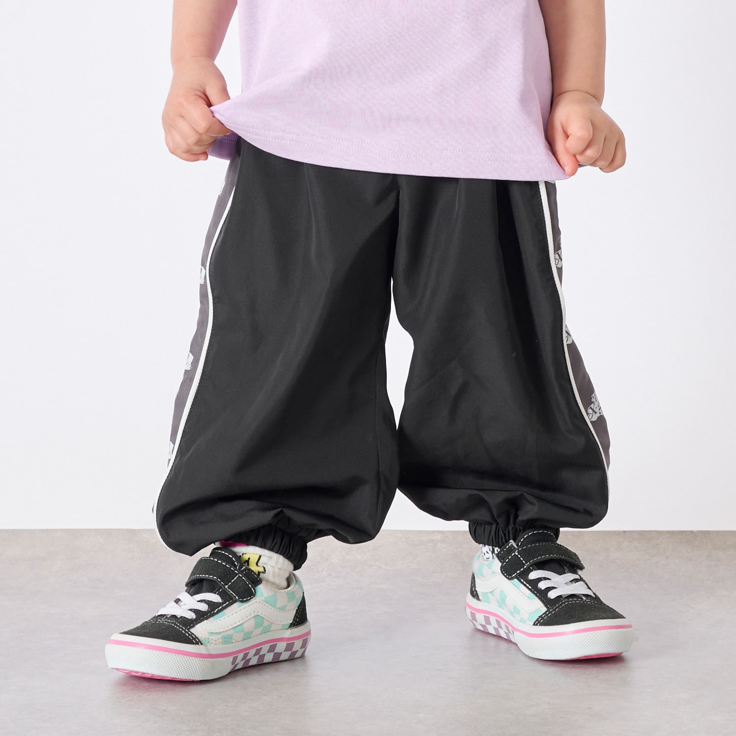 サイド切替ロゴパンツ