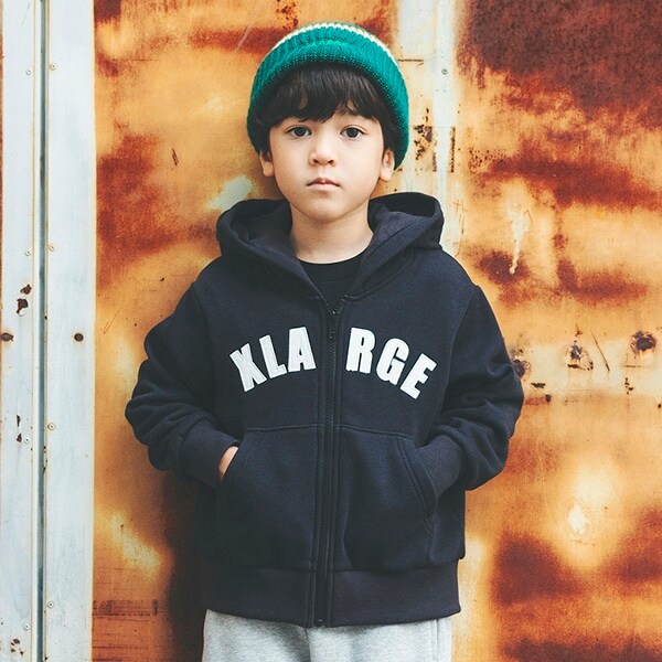 【WEB限定】アーチロゴ裏シャギージップパーカ