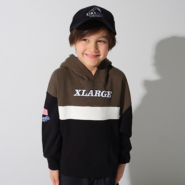 切替ロゴプルパーカ