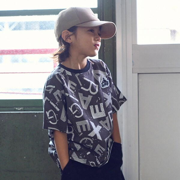 ロゴ総柄半袖Tシャツ