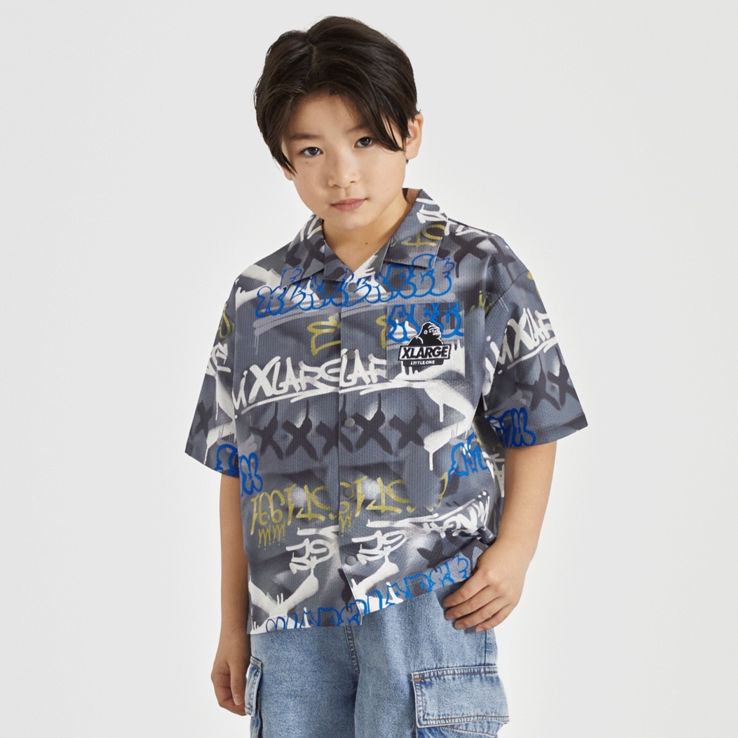 スプレーアート総柄半袖シャツ