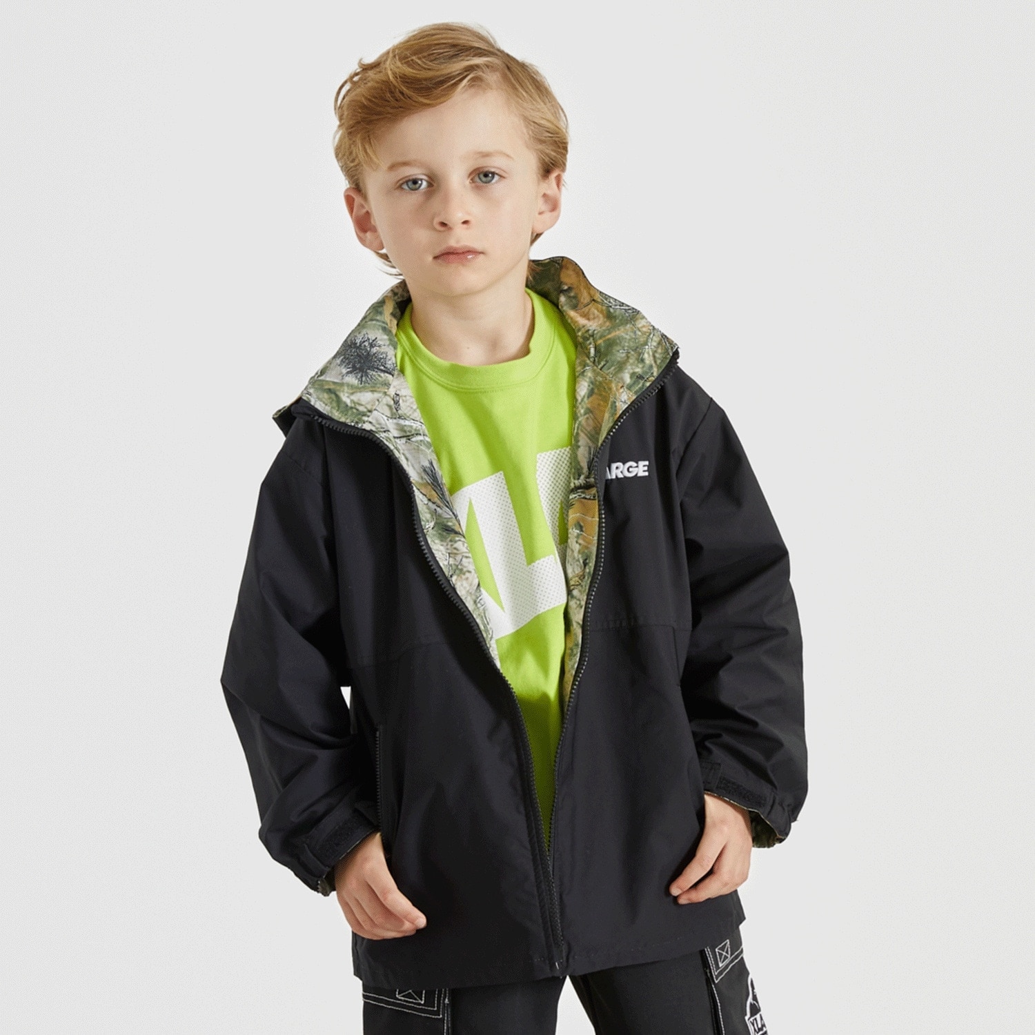 【リバーシブル】ツリーカモ柄シャカシャカブルゾン