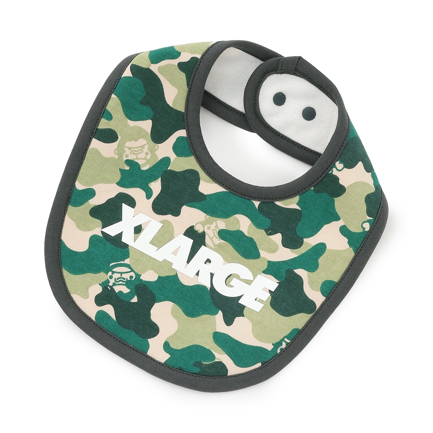 ファニーゴリラカモ総柄 スタイ