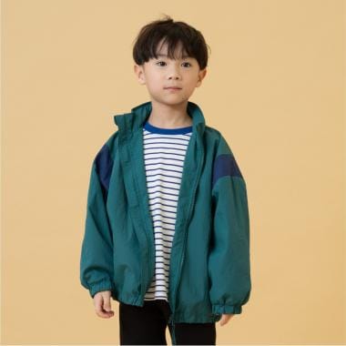 【フード収納可能】【撥水】肩切替ジップジャケット