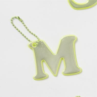 あんしんアルファベットリフレクターチャーム（黄色）