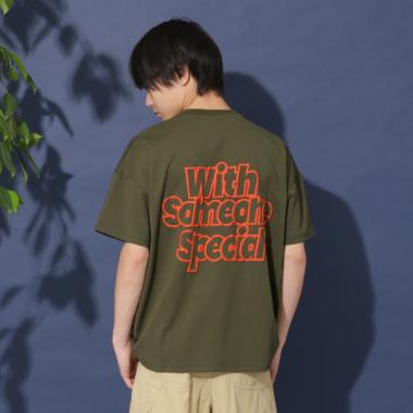 【防虫加工】バックメッセージロゴ発泡プリント半袖Tシャツ