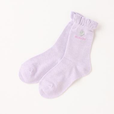 メゾピアノらしさ満載♡ アイボリー×ラベンダー 花柄 ロマンティックでエレガント ラインストーンつきロゴソックス(16-18cm ラベンダー): キッズ