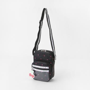 新品メゾピアマザーズバッグチェリー柄 mezzo piano メゾピアノ キャス キッドソン Cath Kidston マザーズ
