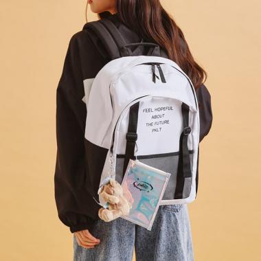 【容量約29.5Ｌ】ミニポーチ付きリュック