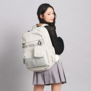 【容量約30L】ポーチ付き多機能リュック