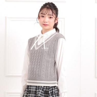 ニットベストレイヤード長袖シャツ