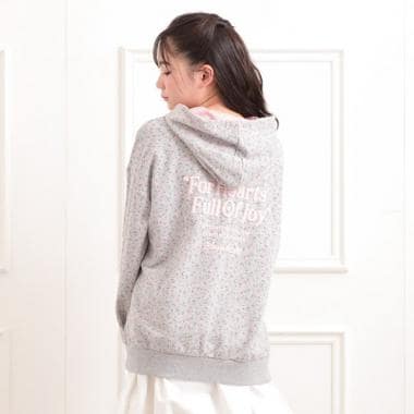 バック発泡プリントパーカー