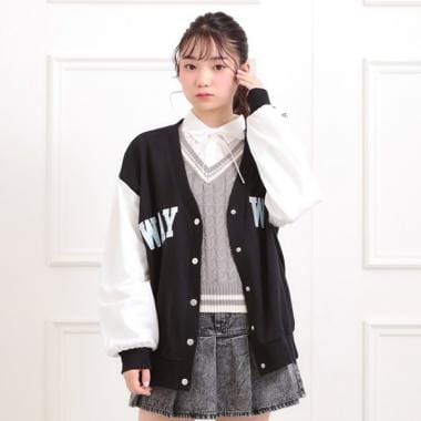 Vネックカレッジアップリケ裏毛カーディガン