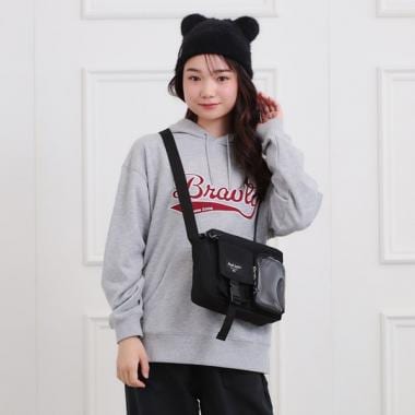 カジュアルショルダー