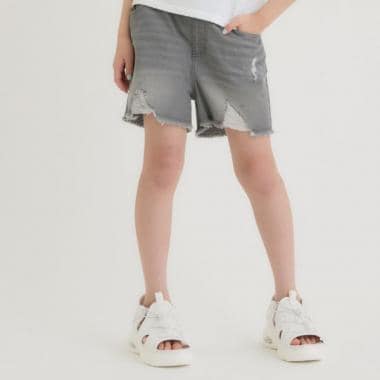 ダメージショートパンツ