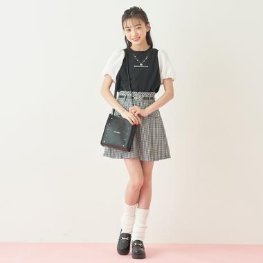 フラップつき後ろプリーツスカパン