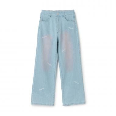 ふわっとスプレーストレートデニムパンツ