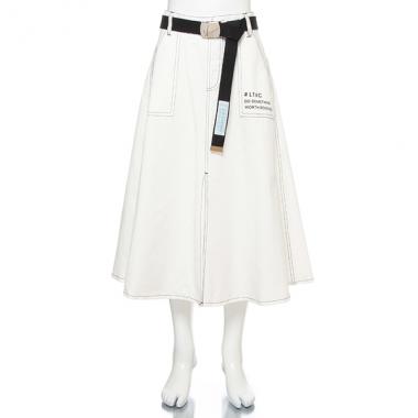 ベルトつきスリットマキシスカート