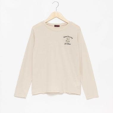 モチーフ刺しゅうバックデザインTシャツ