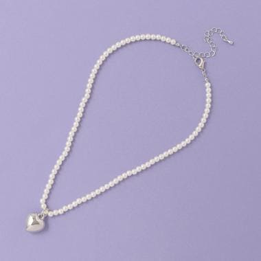 パール風ネックレス