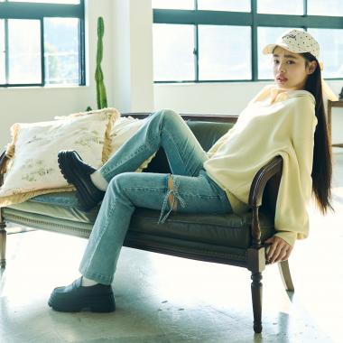 スリットリボンフレアデニムパンツ