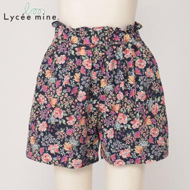 タックショートパンツ