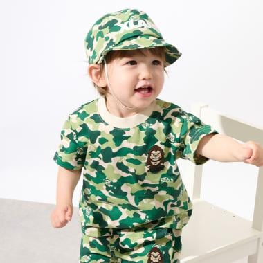 ファニーゴリラカモ総柄 半袖Tシャツ