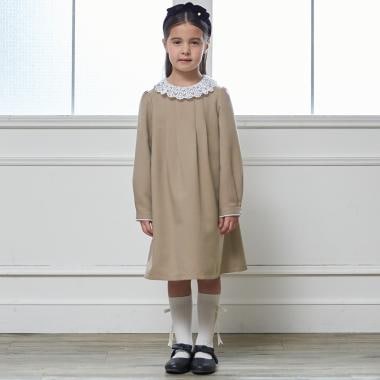 【セミフォーマル】レース衿ワンピース