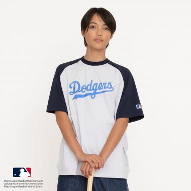 【MLB】チームロゴプリントラグランスリーブ半袖Tシャツ