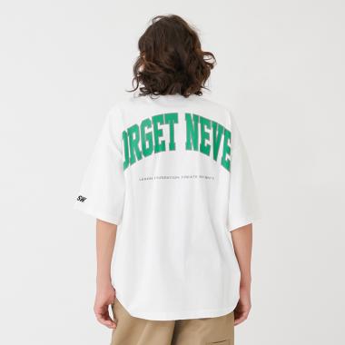 【FORGETNEVER】バックアーチカレッジロゴ半袖Tシャツ_GLSW