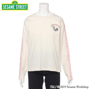 【SESAME STREET】 袖ロゴバックプリントTシャツ