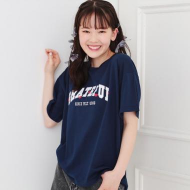 カレッジTシャツ
