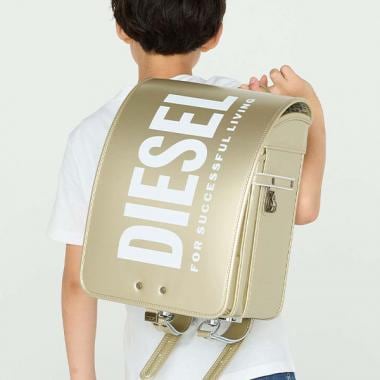 【DIESEL(ディーゼル)】REFLECTOR VERTICAL LOGO(リフレクター バーチカル ロゴ)ランドセル