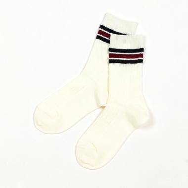 ケーブル編みラインソックス